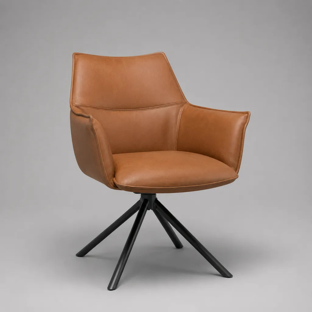 Chaise pivotante avec accoudoirs en cuir PU marron cognac et acier noir, 62 × 61 × 82 cm